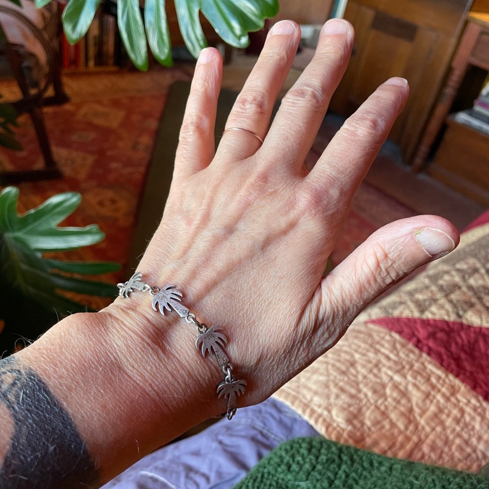 Vintage Sterling Silver 925
Palm Tree Toggle Bracelet - Picture 5 of 8